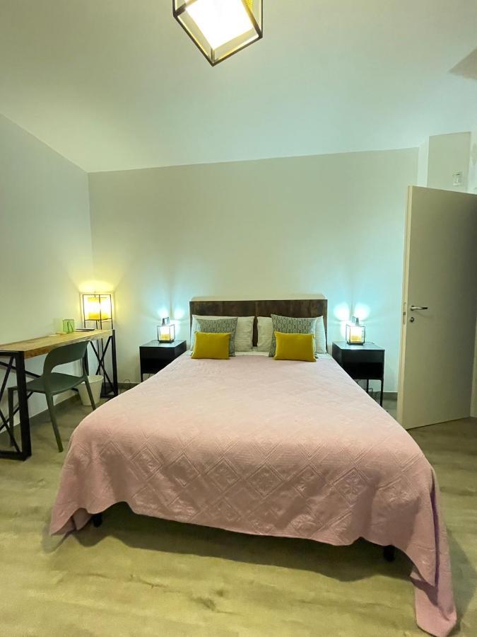 Smart Gold Apartment Luxury Central Бергамо Экстерьер фото